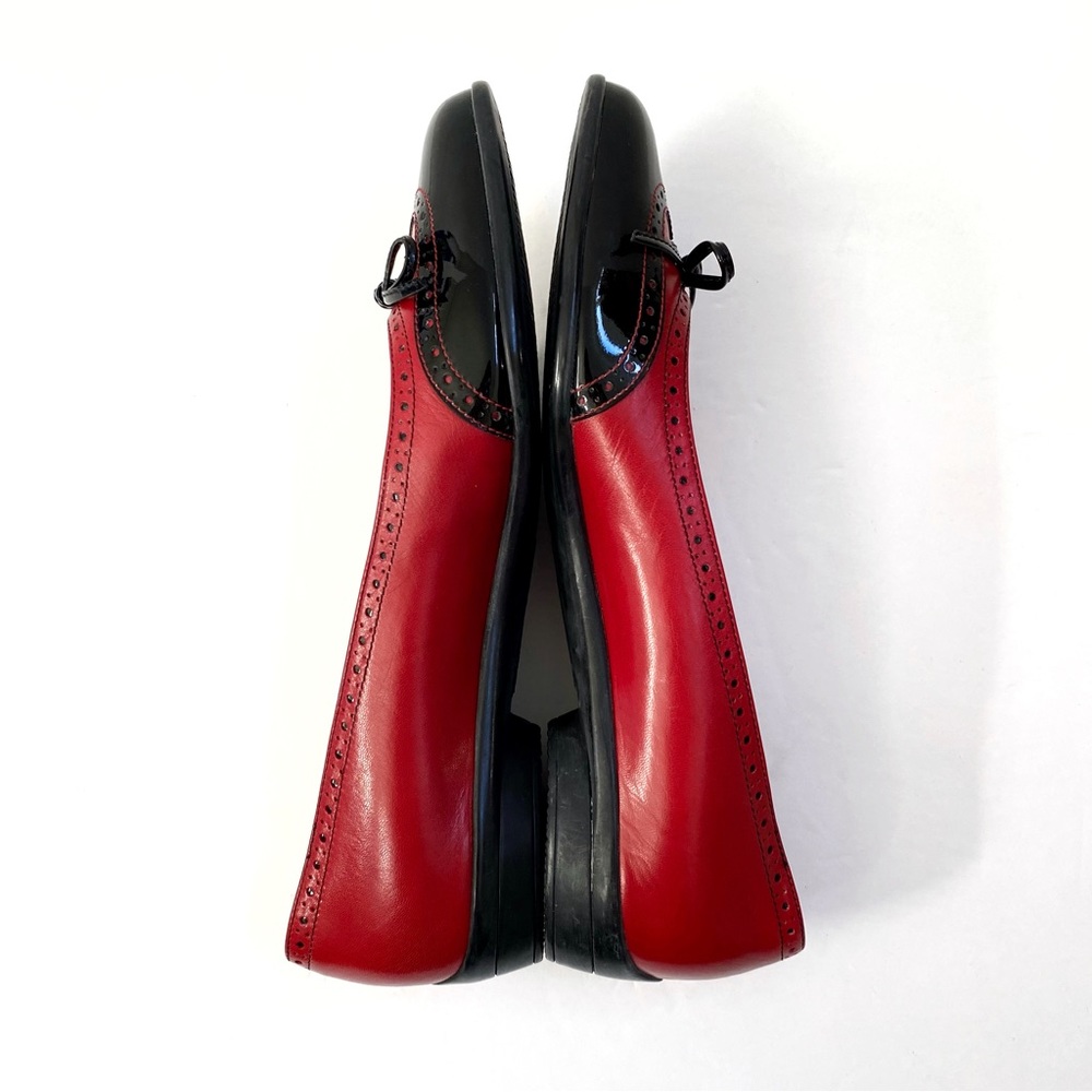 SALVATORE FERRAGAMO black patent red leather Oxford round toe bow ballet flats - Picture 6 of 12